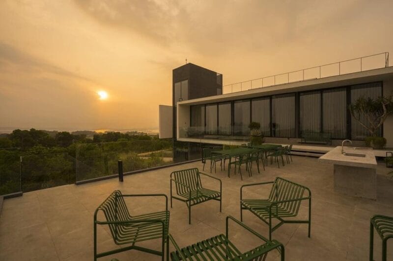 S Hill Villa 6PN