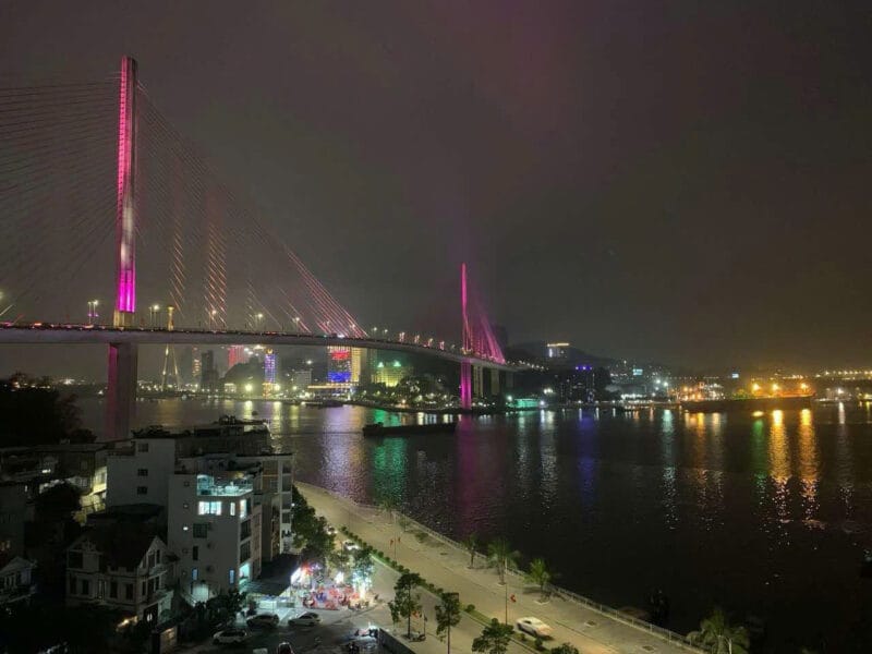 Khách sạn Mường Thanh Luxury Hạ Long Center